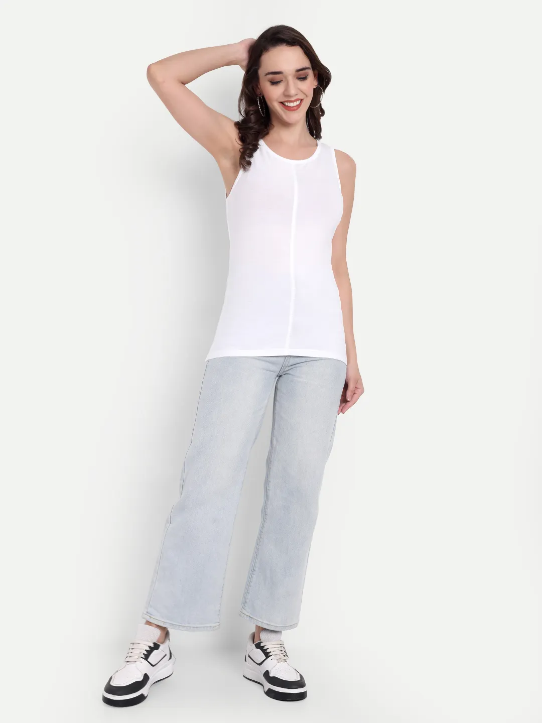 ecomm female shoot